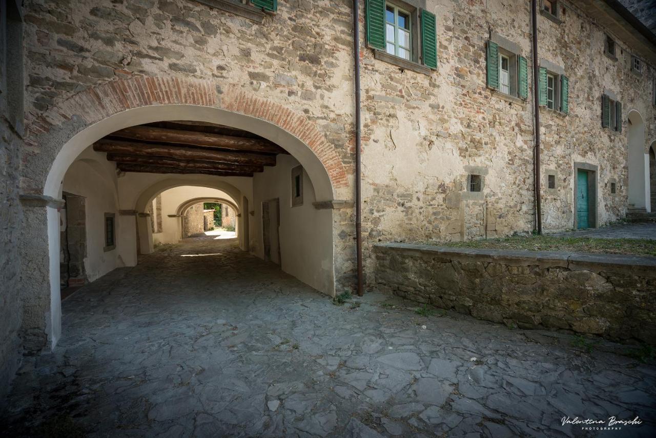 Villa Castello Di Sarna Chiusi della Verna Exterior foto
